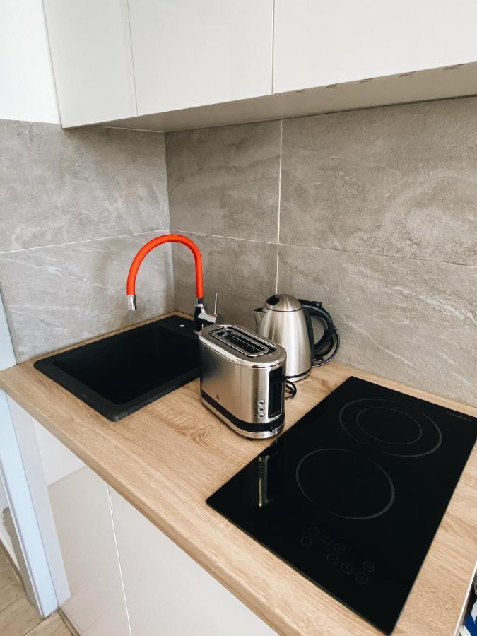 Апартаменти New Stylish & Modern Studio Apart - With Sea View Пула Екстер'єр фото