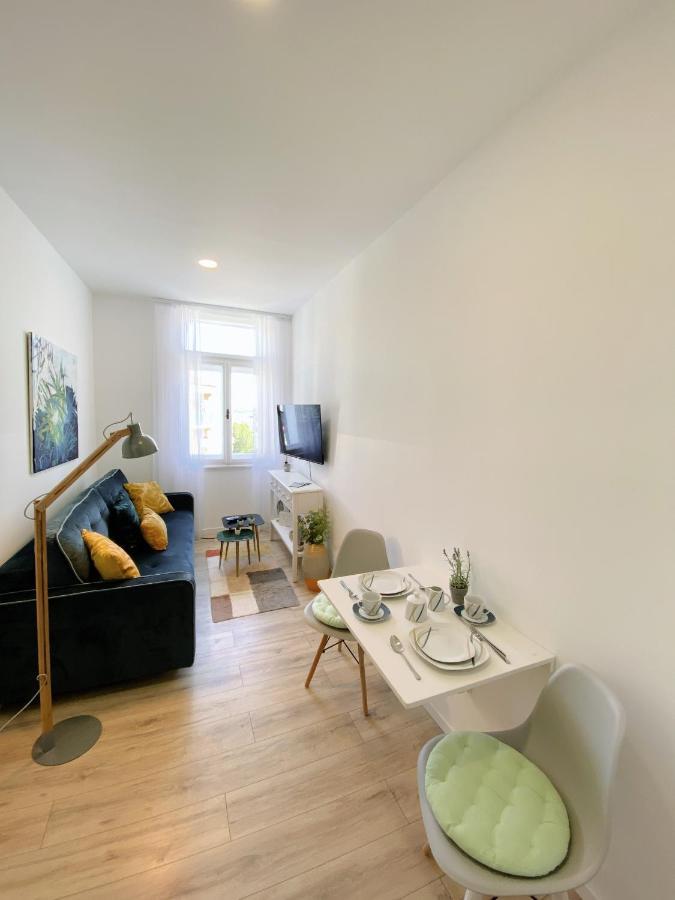 Апартаменти New Stylish & Modern Studio Apart - With Sea View Пула Екстер'єр фото