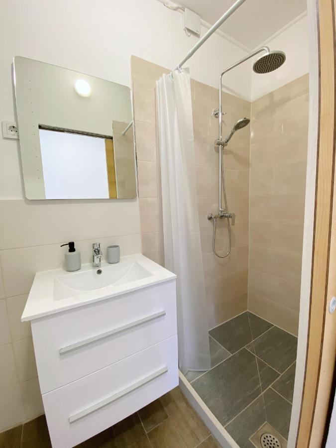 Апартаменти New Stylish & Modern Studio Apart - With Sea View Пула Екстер'єр фото