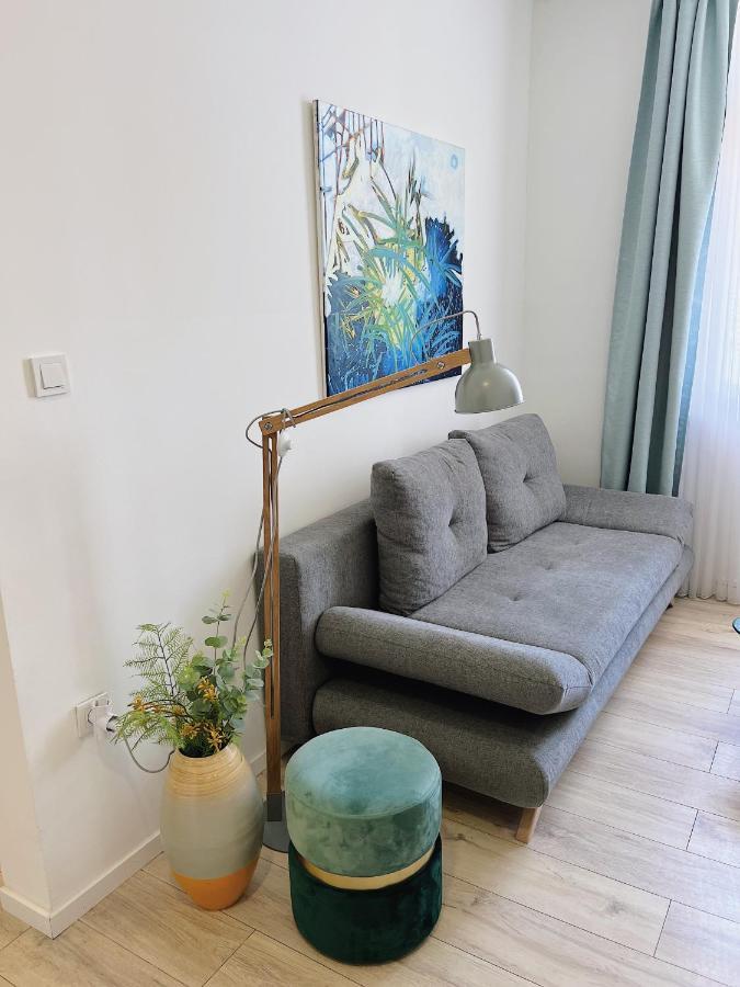 Апартаменти New Stylish & Modern Studio Apart - With Sea View Пула Екстер'єр фото
