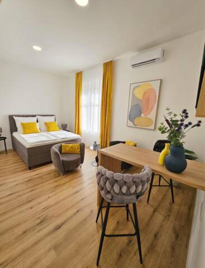 Апартаменти New Stylish & Modern Studio Apart - With Sea View Пула Екстер'єр фото